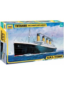 Zvezda - 1:700 RMS Titanic
